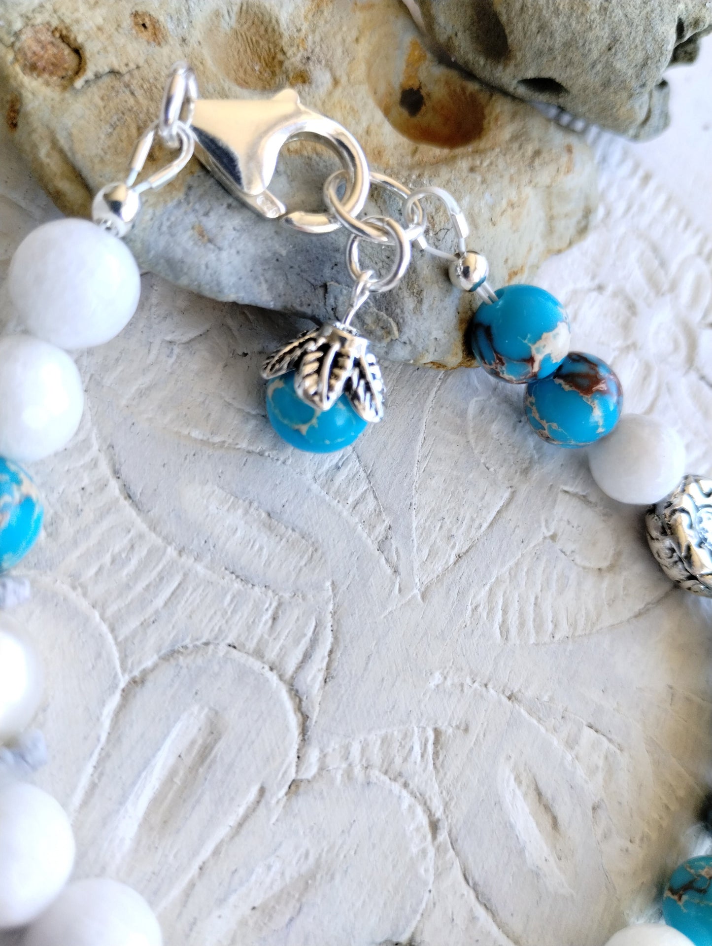 Calm and peace bracelet, Stone bracelet, Turquoise colored bracelet, White bracelet, Summer bracelet, Jade bracelet, 7 1/4 inch